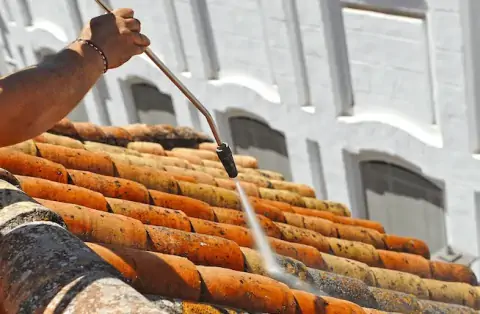 Nettoyage de toitures - Yolet